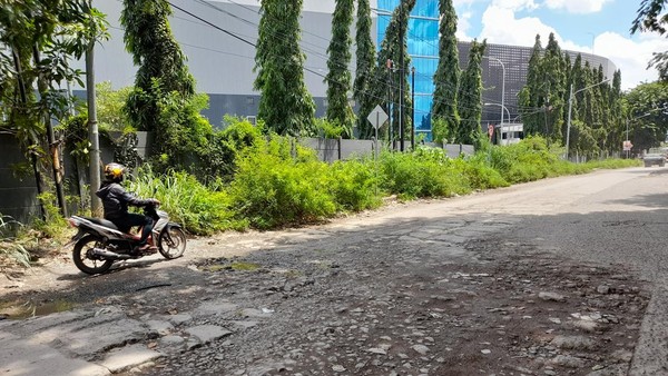 Pemkot Bekasi Tak Anggarkan Perbaikan Besar Jalan Rusak 2022