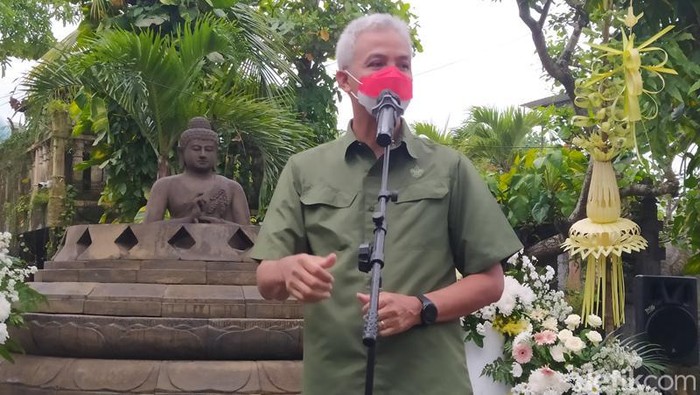 Ganjar Buka Suara soal Tiket Candi Borobudur Rp750 Ribu