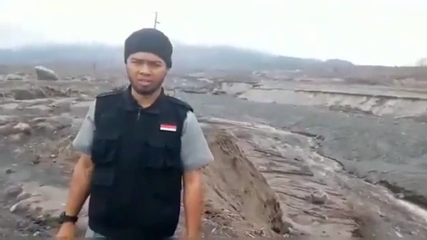 Bupati Lumajang Minta Pria Penendang Sesajen Ditangkap