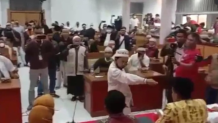 Viral Ulama Marahi Pemerintah Soal Penanganan NII di Garut