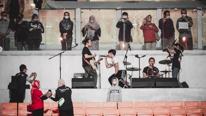 Anies Nonton Nidji 'Tanpa Suara Sumbang', PSI Akan Kirim Tanda Tangan Founder