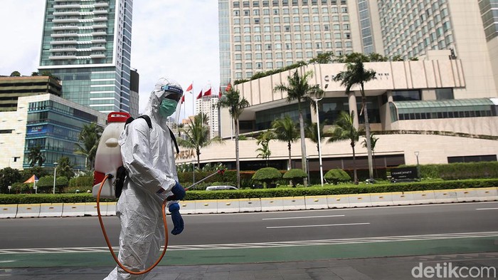 Tembus 4 Ribu Kasus! Makin Ngegas, Ini Riwayat COVID-19 Harian RI Sepekan