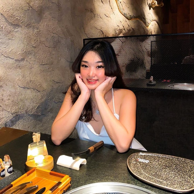 Livy Renata, Crazy Rich yang Pernah Kerja Jadi Pelayan Resto