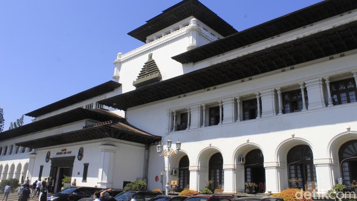 Pemprov Jabar Anggarkan Beli Gorden Baru Rp 1 M