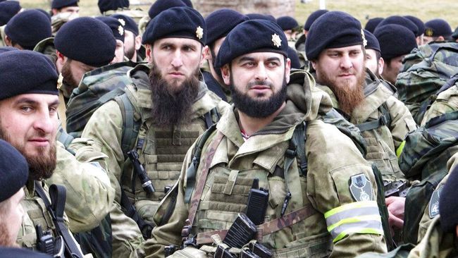 Lawan Tentara Muslim Chechnya, Petempur Ukraina Olesi Peluru dengan Lemak Babi