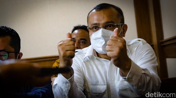 hakim-tolak-alasan-ferdinand-cuit--allahmu-lemah--karena-bisikan-setan