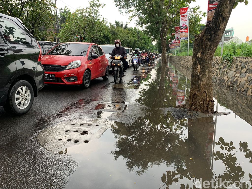 Sumur Resapan Anies di Jaksel Kebanjiran, Wagub Ariza: Daya Tampungnya Terbatas