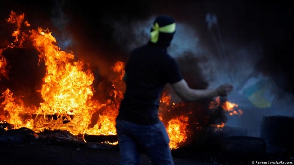 mungkinkah-invasi-ukraina-menginspirasi-musim-semi-arab-jilid-dua