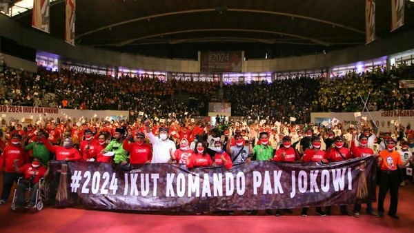Gabungan Relawan Surabaya Raya Janji Setia-Satu Komando Ikut Jokowi di 2024