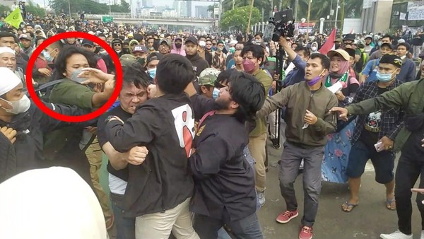 Potret Mereka yang Terekam Pukuli Ade Armando