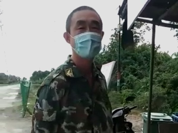 migrasi: Seragam ala Militer WN China di Nagan Raya Pakaian Buruh Kasar