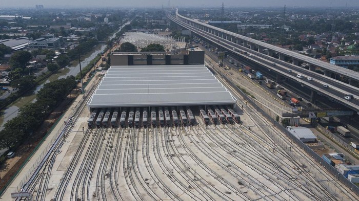 Mantap! Jalur LRT Jabodebek Sudah Tersambung 