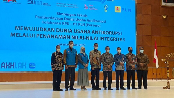 KPK Kenalkan Rompi Biru Penangkal Korupsi: Ini Anti-rompi Oranye