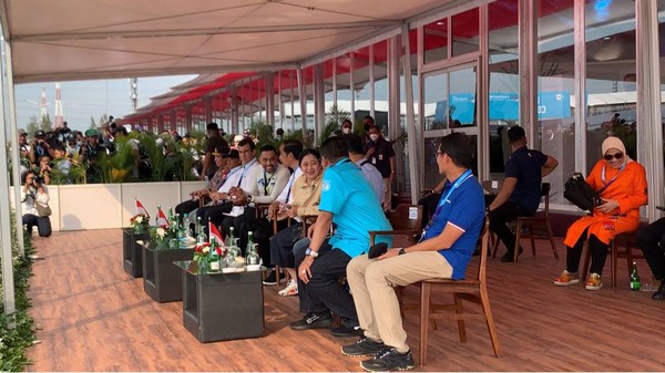 puan-ikut-nonton-formula-e-duduk-di-antara-jokowi-dan-anies