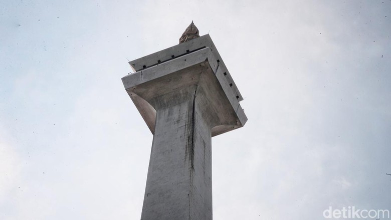 Pak Anies, Monas Kusam, Menghitam dan Berlumut, Dindingnya Jelek Banget