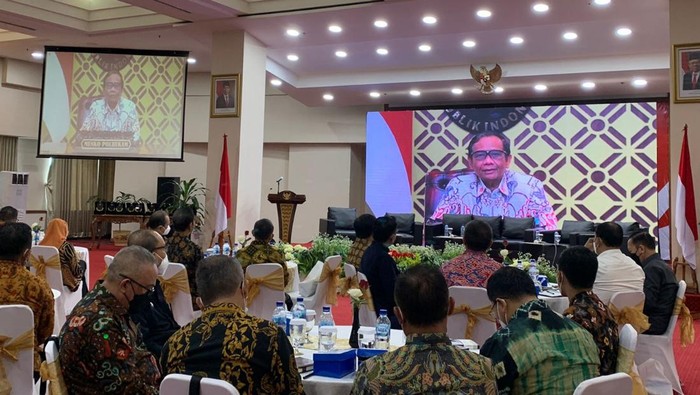 menko-mahfud-md-sebut-ada-hakim-yang-manfaatkan-independensi