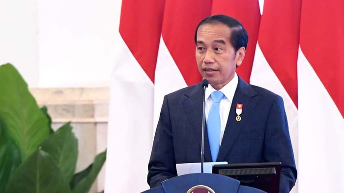 Sentil Belanja Produk Impor, Jokowi Lagi-lagi Bilang Bodoh