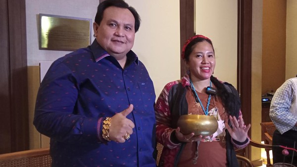 Rara Pawang Hujan Somasi Pesulap Merah