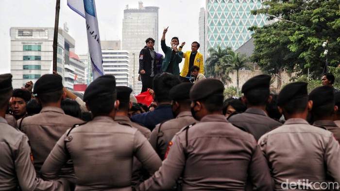 Demo BBM di 3 Titik Jakarta Hari Ini, 8.350 Personel Polisi Siaga