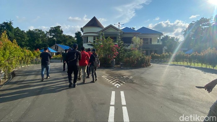 Momen Lukas Enembe Bahas Rencana Kedatangan Ketua KPK ke Jayapura