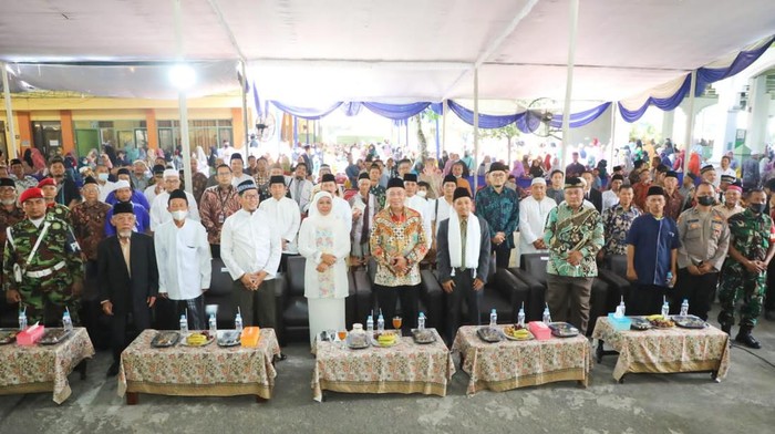 Gubernur Khofifah Sebut Pesantren Berbasis Asrama Miliki 4 Konsep Pendidikan