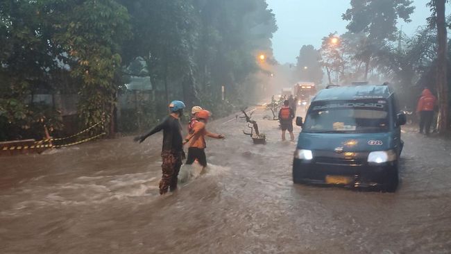 Pilu Mahasiswi IPB Pemotor Terseret Banjir di Bogor Belum Ketemu