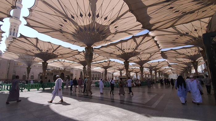 Pria Karawang Ditangkap di Madinah gegara Bendera Demokrat