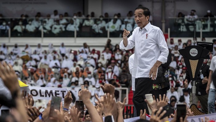 Eks TKN Kritik Acara Relawan Jokowi di GBK: Rakyat Masih Berduka