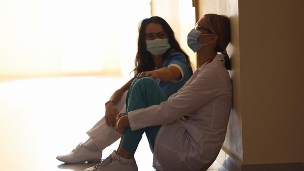 Susahnya Jadi Calon Dokter Spesialis di RI: Sekolah Mahal, Kerja Tak Digaji