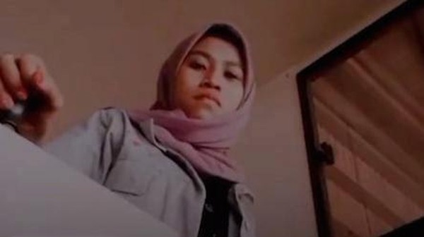 Detik-detik Seleb Tiktok Nirwana Selle Tewas Terjebak Crane PT GNI Terbakar