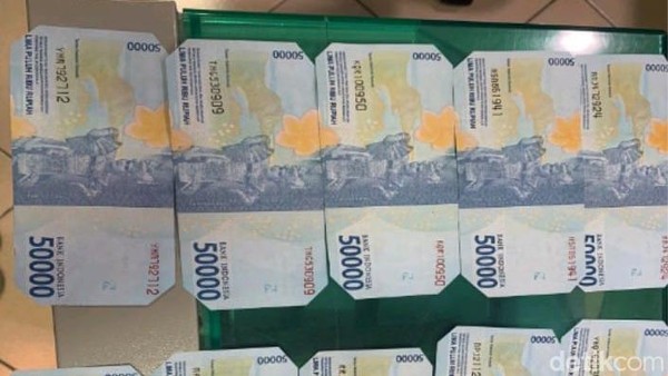 Pria Surabaya Dipenjara gegara Sengaja Setor Uang Rusak Rp 32 Juta