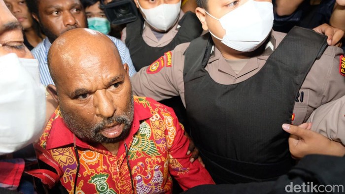 Strategi Hitung Nasi Bungkus di Balik Lukas Enembe Akhirnya Diringkus