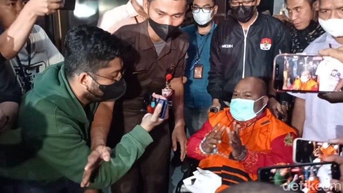Benny Wenda Bela Lukas Enembe, KPK Telusuri Potensi Aliran Dana ke OPM