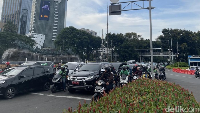 Massa Protes Penangkapan Enembe Batal Demo, Lalin ke Istana Dibuka Kembali
