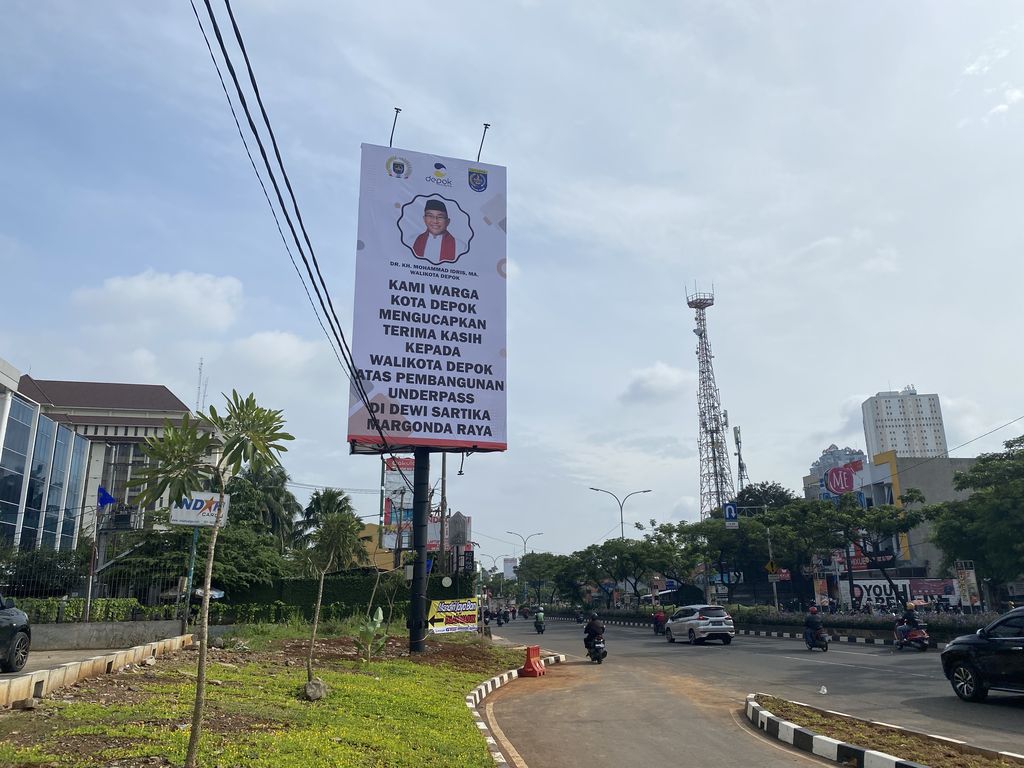 Ada Baliho 'Terima Kasih Wali Kota Depok atas Underpass', Warga Merasa Lucu