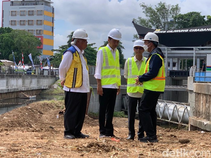Apa yang Terjadi pada Proyek Sodetan Ciliwung Selama 6 Tahun Mangkrak?