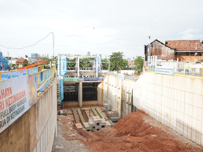 Ahok Disebut Biang Mangkraknya Sodetan Ciliwung: Dia Melawan Warga
