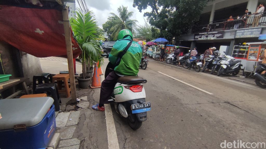 Cerita Ojol yang Pemasukannya Justru Turun Usai Pakai Motor Listrik