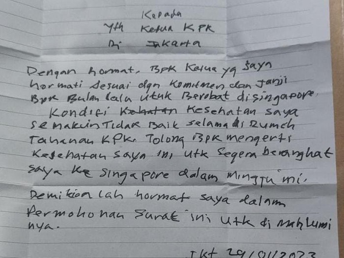 Lukas Enembe Bisa Jalan dari Sel ke Ruang Kunjungan Keluarga
