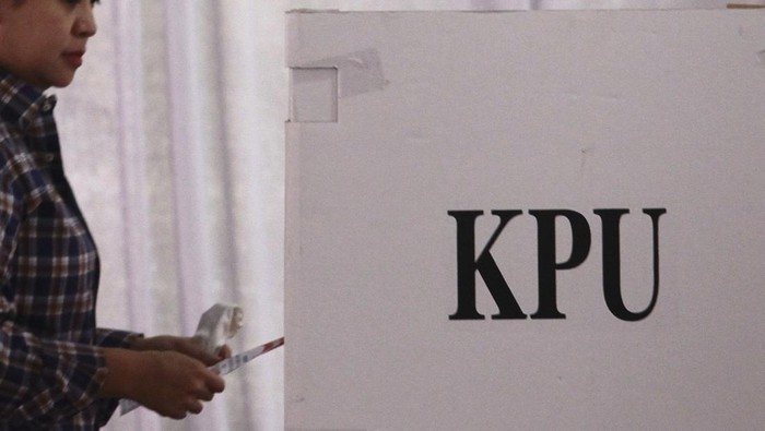 Setelan Pede PKS-PAN-PPP Meski Diprediksi Tak Lolos ke Senayan