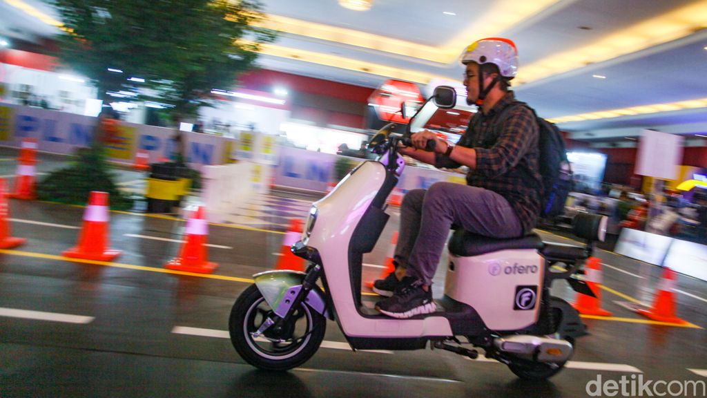 Biar Murah, Kemenhub Minta Produsen Jual Motor Listrik Tanpa Baterai