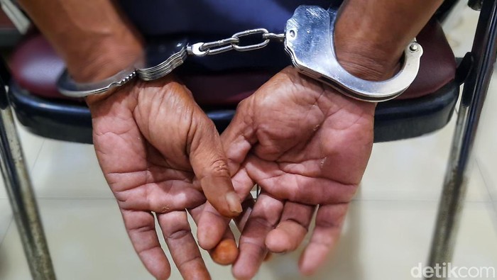 Cabuli 14 Santriwati Modus 'Karomah', Pengasuh Ponpes Batang Jadi Tersangka