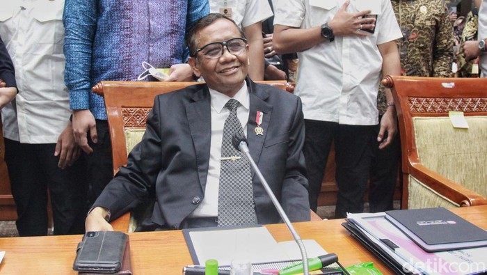 Mahfud Tanggapi Wamenkeu: Benar Kan soal Rp 349 T, Beda Gaya Menyajikan Saja 