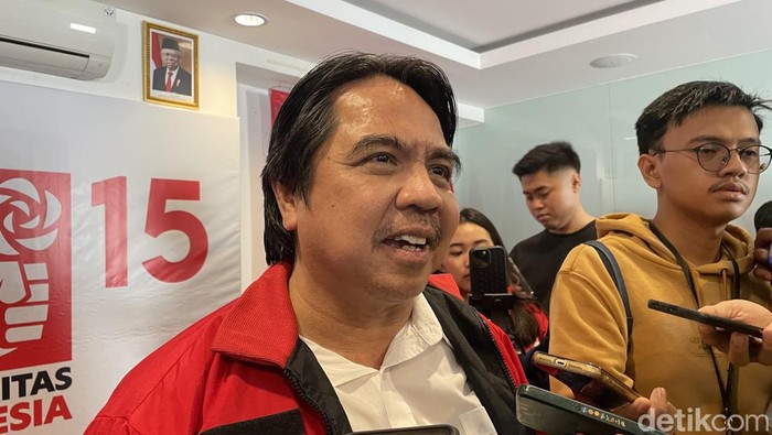 Denny Siregar Ingatkan Jokowi soal Dinasti Politik, Ade Armando Heran