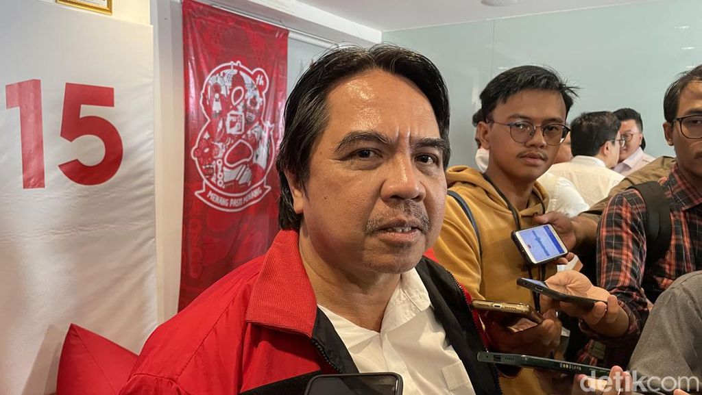 Ade Armando PSI Minta Megawati Tak Sebut Jokowi Petugas Partai