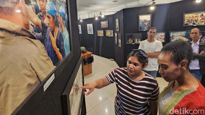 25 Tahun Mengenang Reformasi Dalam Bingkai Foto