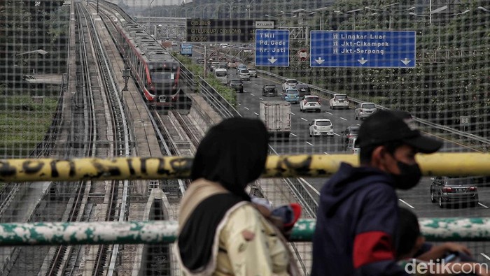 Uji Coba LRT Jabodebek dengan Penumpang Dimulai 12 Juli, Tarif Rp 1