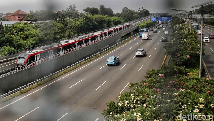 Uji Coba LRT Jabodebek dengan Penumpang Dimulai 12 Juli, Tarif Rp 1