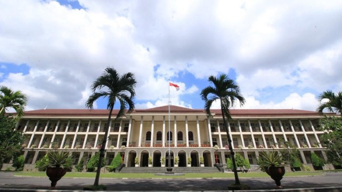 Nobatkan Jokowi Alumnus UGM Paling Memalukan, BEM UGM : Saatnya Turun ke Jalan