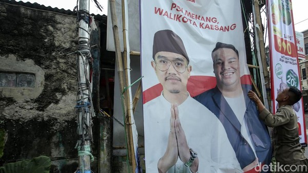 Depok Akan Tertibkan Atribut Partai, Spanduk Kampanye Istri Walkot Disorot